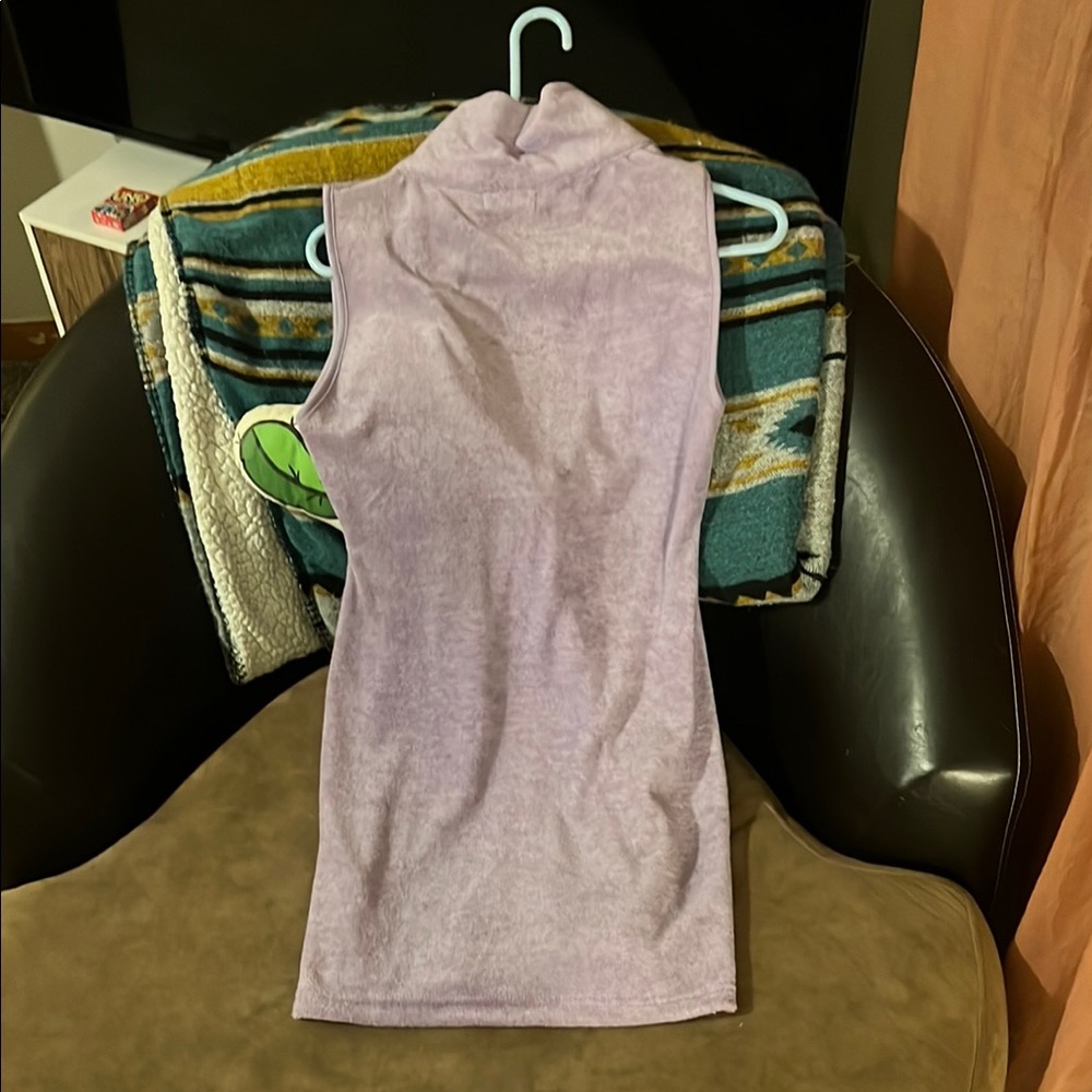 Lavender Sleeveless Button-Down Dress - Picture 3 of 3
